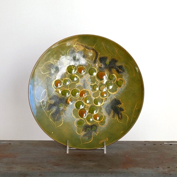 Sascha Brastoff MCM Enamel & Copper Grapes Hanging Display Plate - Picture 1 of 5